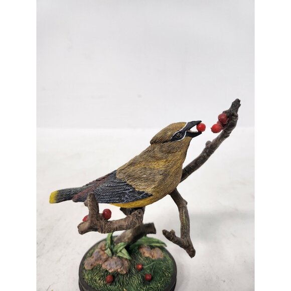 Vintage 1999 Cedar Waxing Bird On Branch Figurine Christmas Holiday Decorative - Picture 2 of 8